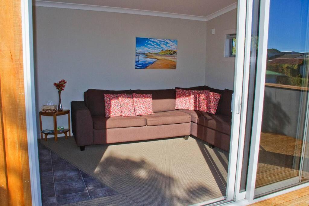 Orca Lodge Raglan Exterior photo